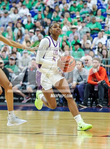 Thumbnail 1 in Cuero vs. Lincoln (UIL 4A Basketball Division II Final) photogallery.