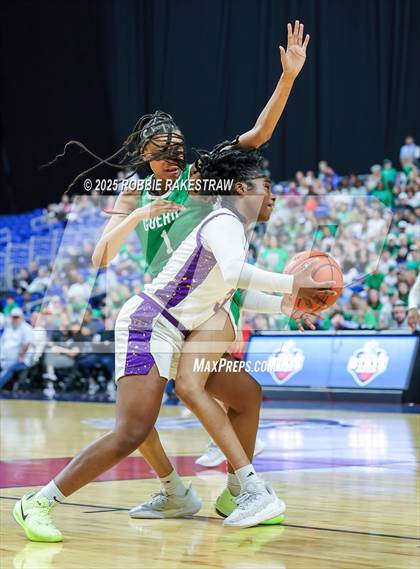 Thumbnail 1 in Cuero vs. Lincoln (UIL 4A Basketball Division II Final) photogallery.