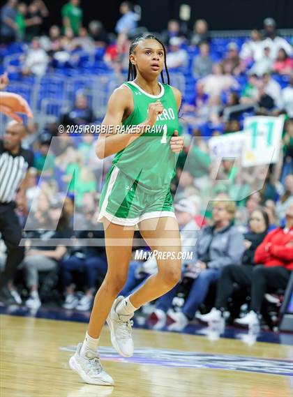 Thumbnail 3 in Cuero vs. Lincoln (UIL 4A Basketball Division II Final) photogallery.