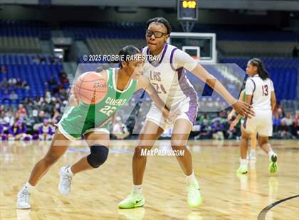 Thumbnail 3 in Cuero vs. Lincoln (UIL 4A Basketball Division II Final) photogallery.