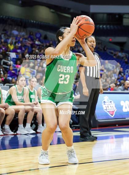 Thumbnail 3 in Cuero vs. Lincoln (UIL 4A Basketball Division II Final) photogallery.