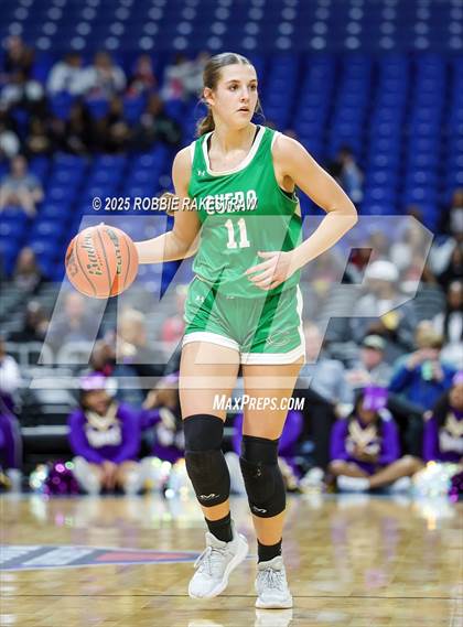 Thumbnail 3 in Cuero vs. Lincoln (UIL 4A Basketball Division II Final) photogallery.