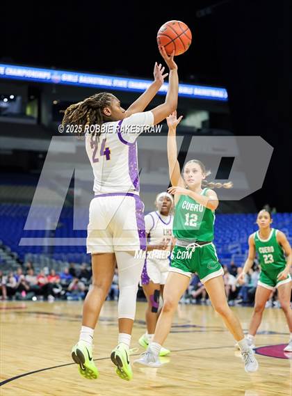 Thumbnail 3 in Cuero vs. Lincoln (UIL 4A Basketball Division II Final) photogallery.