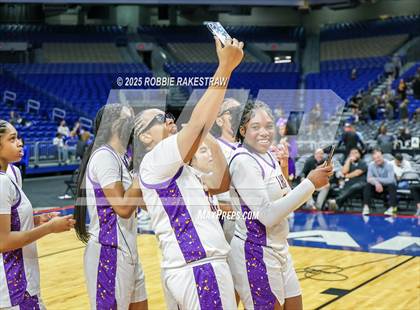 Thumbnail 1 in Cuero vs. Lincoln (UIL 4A Basketball Division II Final) photogallery.