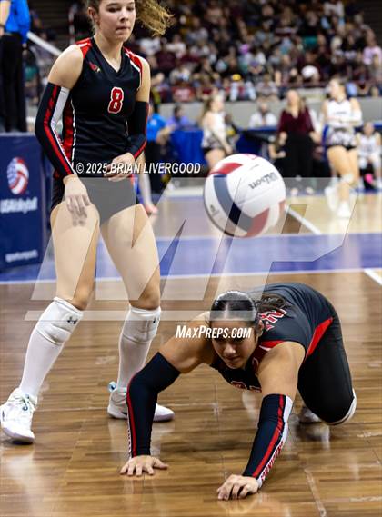 Thumbnail 3 in Flatirons Academy vs McClave (CHSAA 1A Semifinal) photogallery.