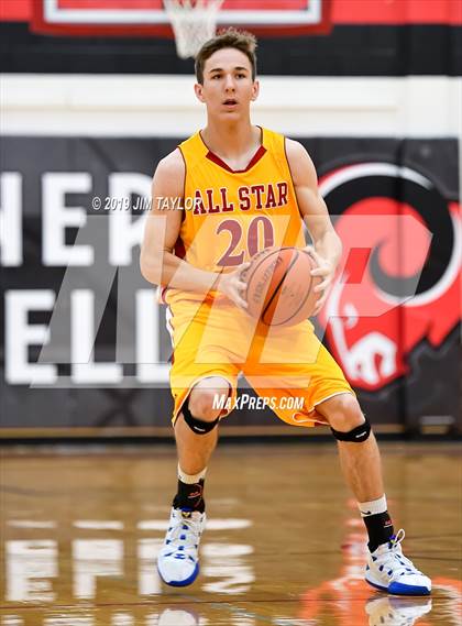 Thumbnail 1 in Chicken Express All-Star Classic photogallery.
