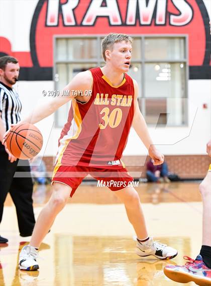 Thumbnail 2 in Chicken Express All-Star Classic photogallery.