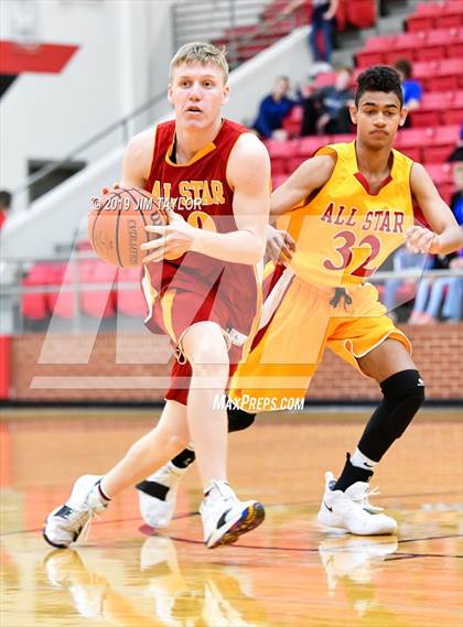 Thumbnail 3 in Chicken Express All-Star Classic photogallery.