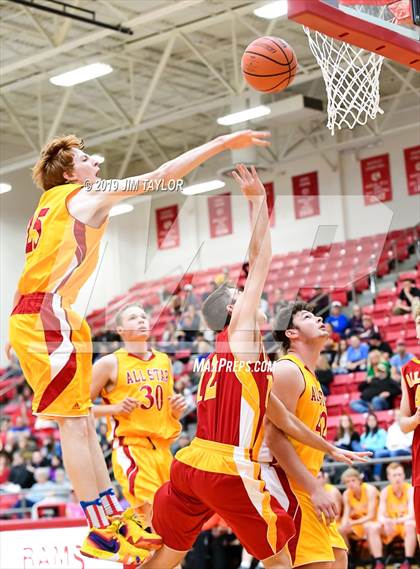 Thumbnail 1 in Chicken Express All-Star Classic photogallery.