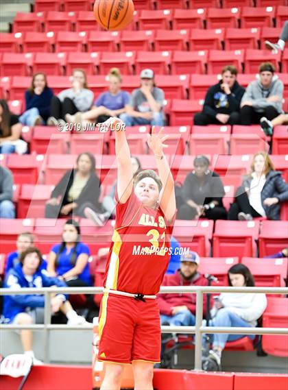 Thumbnail 1 in Chicken Express All-Star Classic photogallery.
