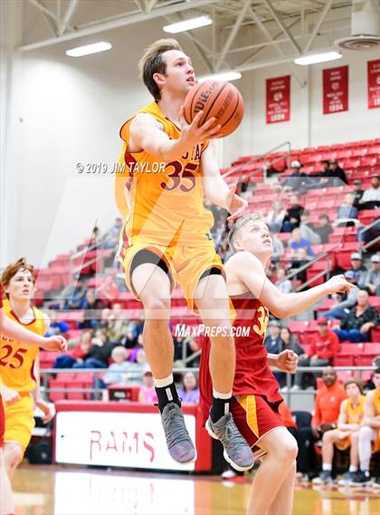 Thumbnail 2 in Chicken Express All-Star Classic photogallery.