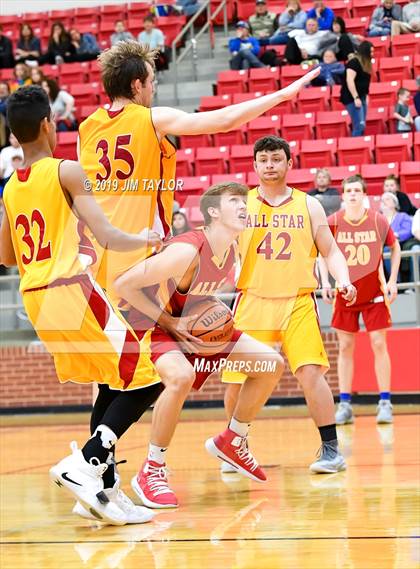 Thumbnail 2 in Chicken Express All-Star Classic photogallery.