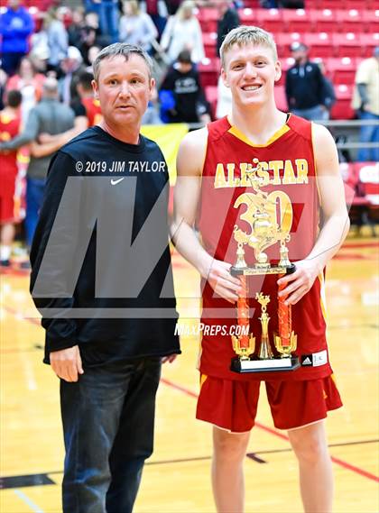 Thumbnail 2 in Chicken Express All-Star Classic photogallery.