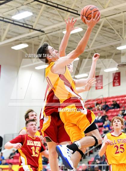 Thumbnail 2 in Chicken Express All-Star Classic photogallery.