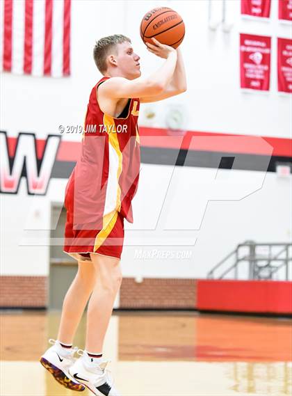 Thumbnail 2 in Chicken Express All-Star Classic photogallery.