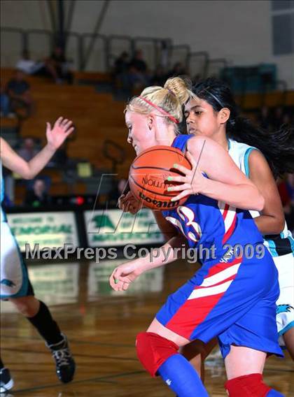 Thumbnail 1 in Hardin-Jefferson vs Pasadena Memorial (McDonalds Texas Invitational) photogallery.