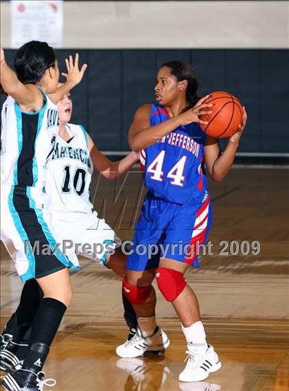 Thumbnail 2 in Hardin-Jefferson vs Pasadena Memorial (McDonalds Texas Invitational) photogallery.