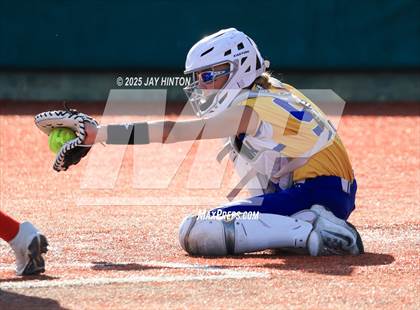Thumbnail 2 in Glen Rose @ Brock photogallery.