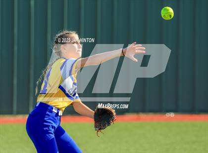 Thumbnail 1 in Glen Rose @ Brock photogallery.