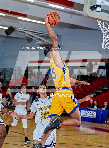 Thumbnail 3 in Grant vs. Inderkum (Cordova Christmas Tournament) photogallery.