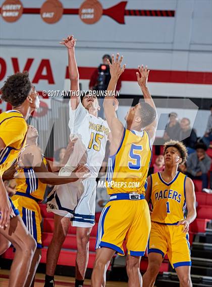 Thumbnail 2 in Grant vs. Inderkum (Cordova Christmas Tournament) photogallery.