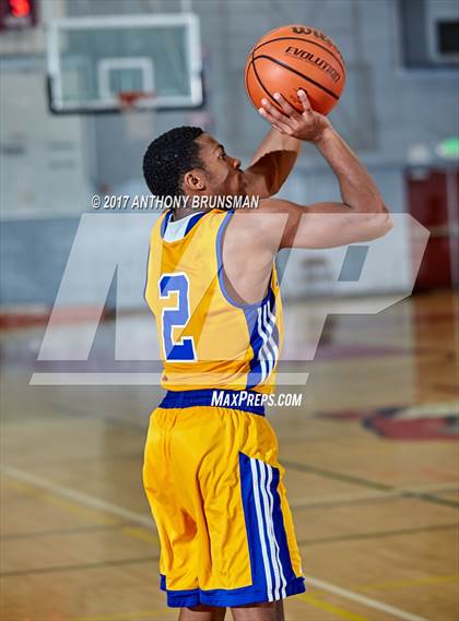 Thumbnail 2 in Grant vs. Inderkum (Cordova Christmas Tournament) photogallery.