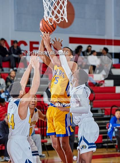 Thumbnail 3 in Grant vs. Inderkum (Cordova Christmas Tournament) photogallery.