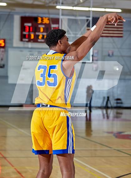 Thumbnail 2 in Grant vs. Inderkum (Cordova Christmas Tournament) photogallery.