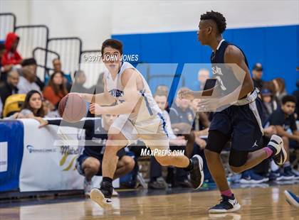 Thumbnail 2 in Gill St. Bernard's vs. Our Savior New American (Metro Classic) photogallery.