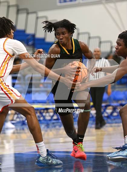 Thumbnail 1 in Fairfax vs. Blair (Elite Challenge) photogallery.