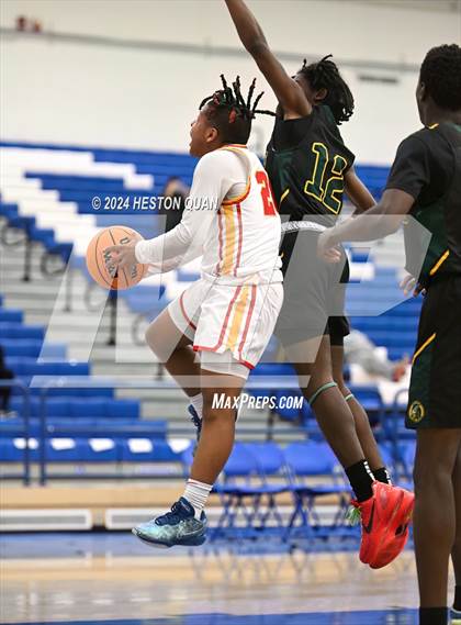 Thumbnail 3 in Fairfax vs. Blair (Elite Challenge) photogallery.