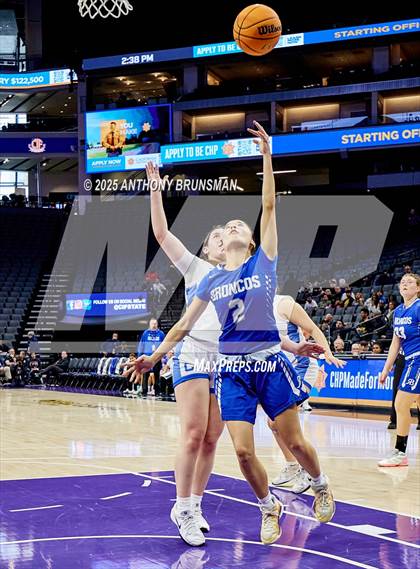 Thumbnail 1 in Rancho Bernardo vs Caruthers (CIF State D2 Final) photogallery.