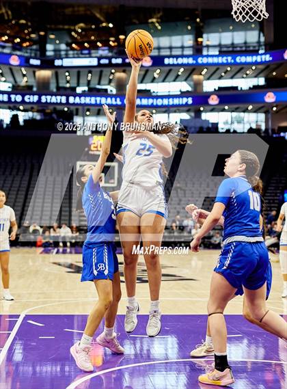 Thumbnail 3 in Rancho Bernardo vs Caruthers (CIF State D2 Final) photogallery.