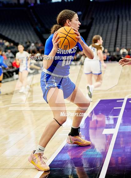 Thumbnail 3 in Rancho Bernardo vs Caruthers (CIF State D2 Final) photogallery.