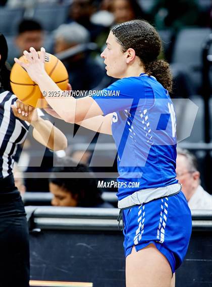 Thumbnail 2 in Rancho Bernardo vs Caruthers (CIF State D2 Final) photogallery.