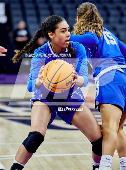 Thumbnail 3 in Rancho Bernardo vs Caruthers (CIF State D2 Final) photogallery.