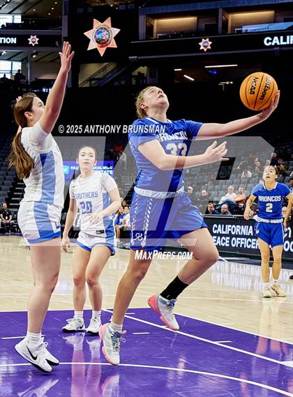 Thumbnail 1 in Rancho Bernardo vs Caruthers (CIF State D2 Final) photogallery.