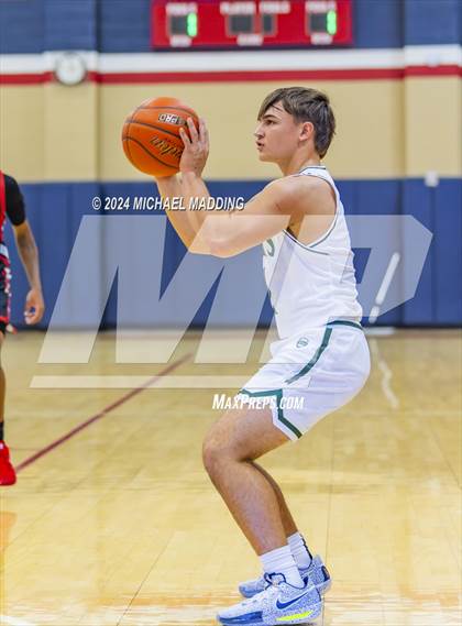 Thumbnail 2 in Little Cypress-Mauriceville vs Kountze (Hardin-Jefferson Tournament) photogallery.