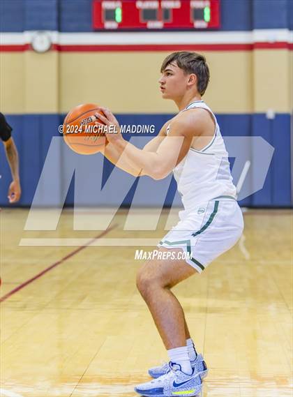 Thumbnail 1 in Little Cypress-Mauriceville vs Kountze (Hardin-Jefferson Tournament) photogallery.