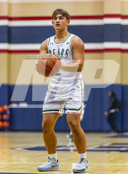 Thumbnail 2 in Little Cypress-Mauriceville vs Kountze (Hardin-Jefferson Tournament) photogallery.