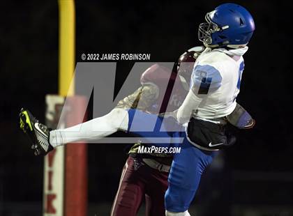 Thumbnail 2 in Raines vs. Riverside (FHSAA 2M Regional Semifinal) photogallery.