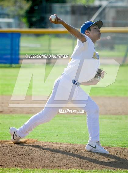 Thumbnail 3 in Crescenta Valley @ Muir photogallery.