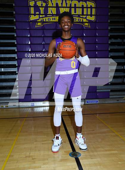 Thumbnail 1 in Lynwood Varsity Basketball Photo Shoot photogallery.