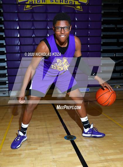 Thumbnail 2 in Lynwood Varsity Basketball Photo Shoot photogallery.