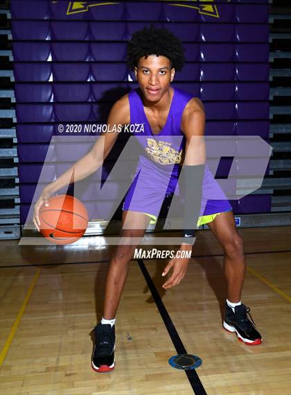 Thumbnail 1 in Lynwood Varsity Basketball Photo Shoot photogallery.