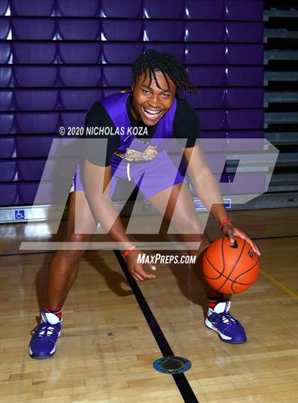 Thumbnail 3 in Lynwood Varsity Basketball Photo Shoot photogallery.
