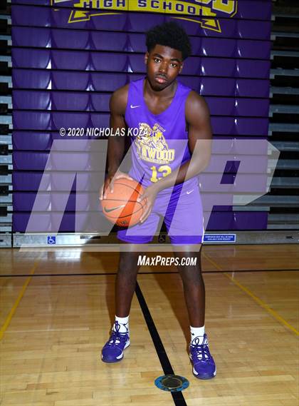 Thumbnail 3 in Lynwood Varsity Basketball Photo Shoot photogallery.