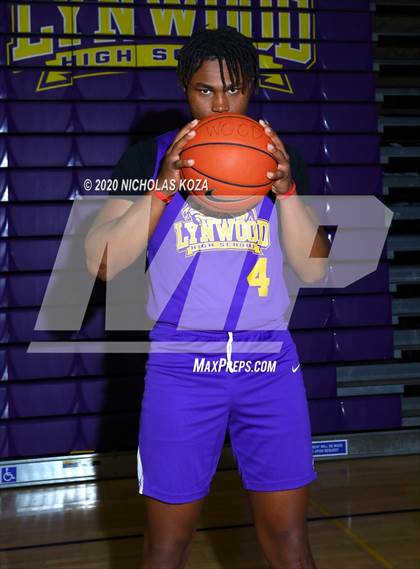 Thumbnail 3 in Lynwood Varsity Basketball Photo Shoot photogallery.