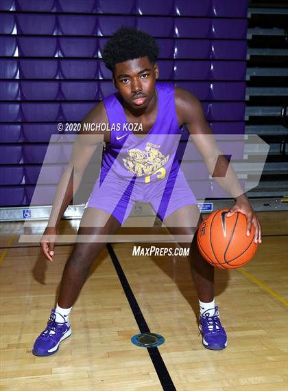 Thumbnail 3 in Lynwood Varsity Basketball Photo Shoot photogallery.