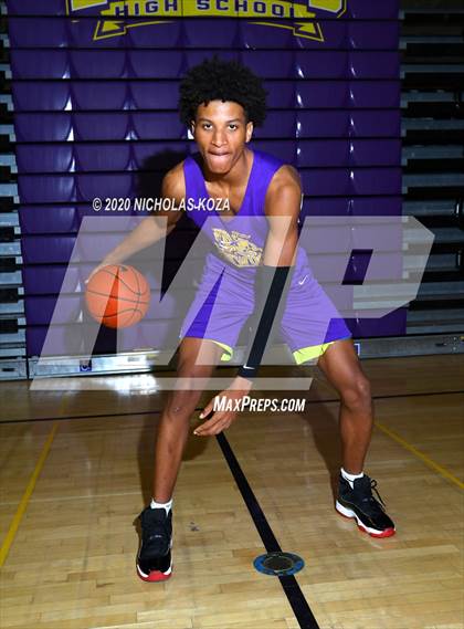 Thumbnail 3 in Lynwood Varsity Basketball Photo Shoot photogallery.